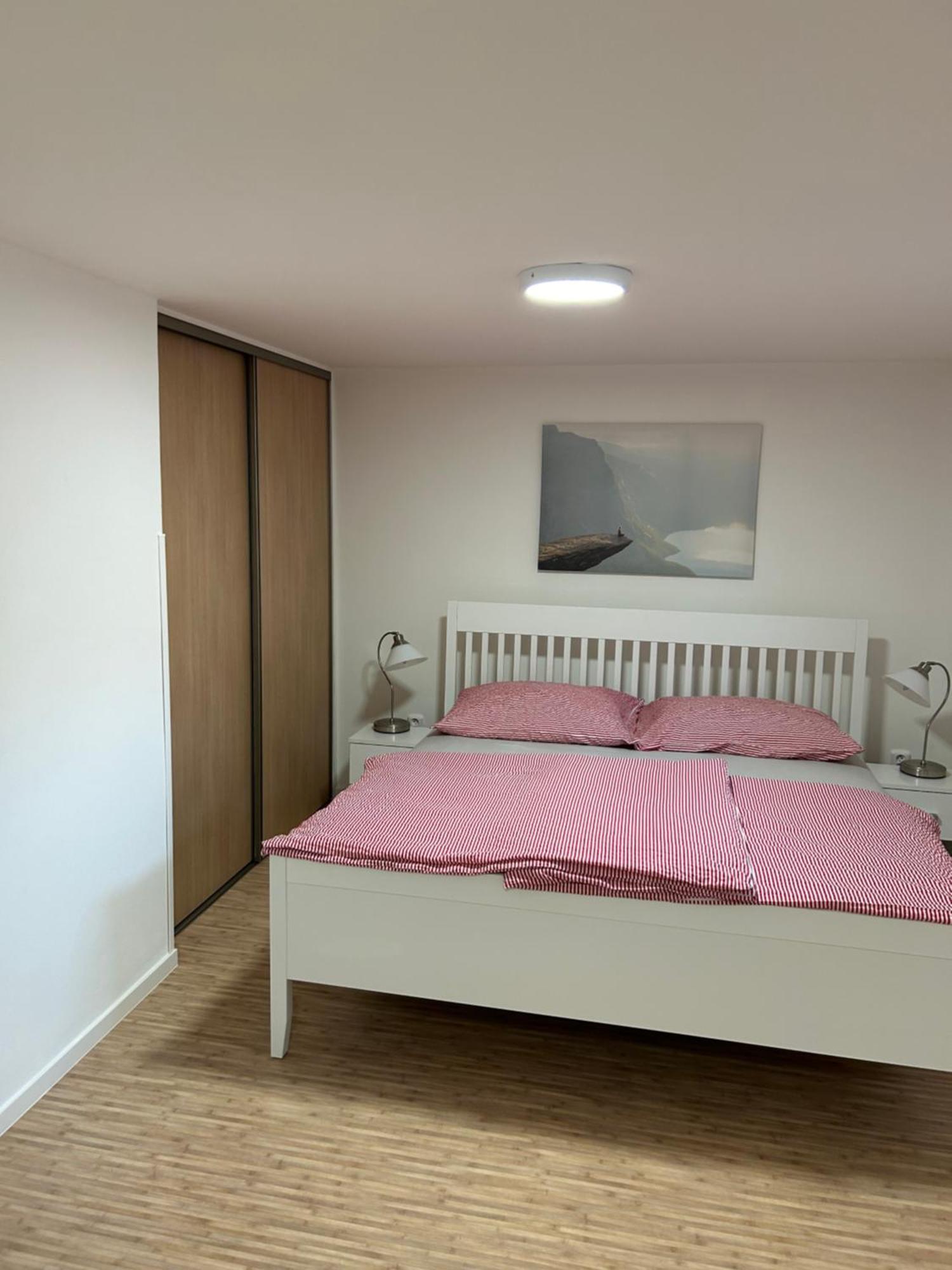Red Travel Apartment Dvůr Králové nad Labem 외부 사진